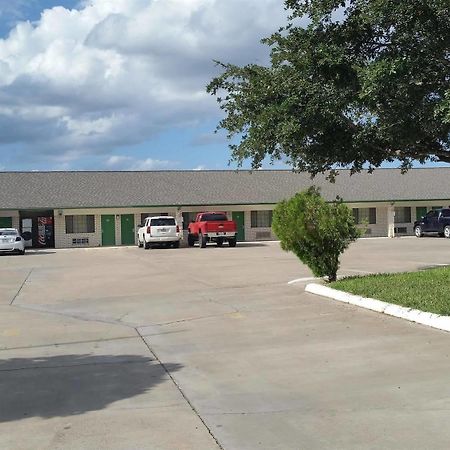Garden Inn & Suites Hebbronville Kültér fotó