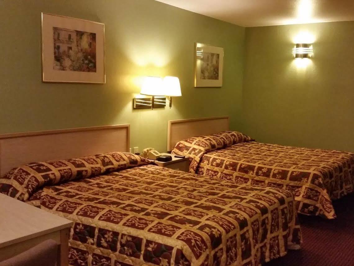 Garden Inn & Suites Hebbronville Kültér fotó